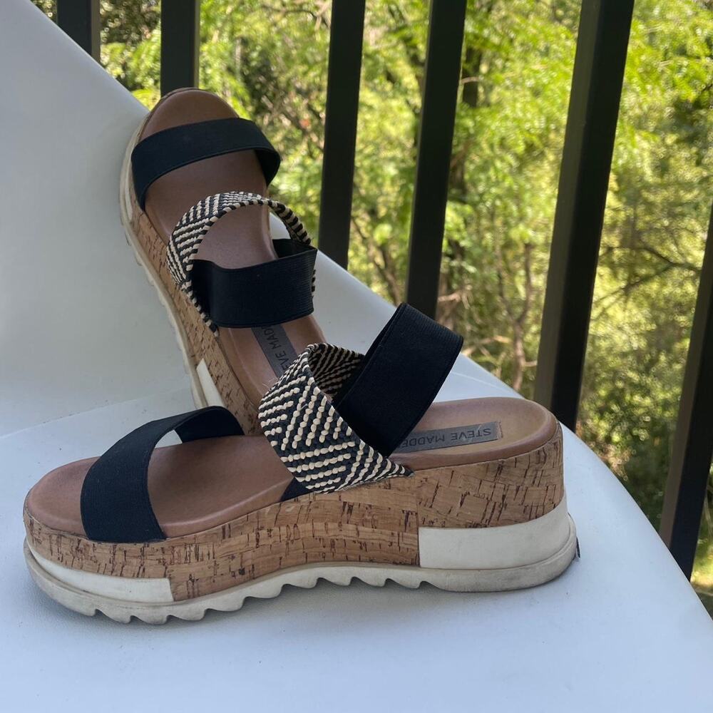 Steve madden platform sandals
